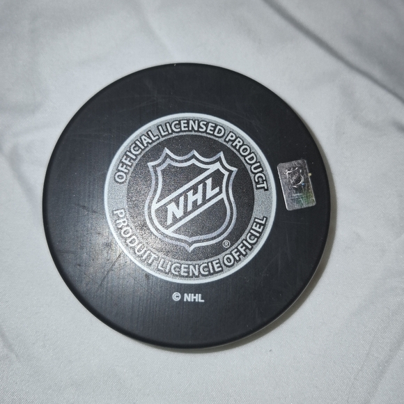 Vancouver Canucks Hockey Puck - Picture 3 of 3